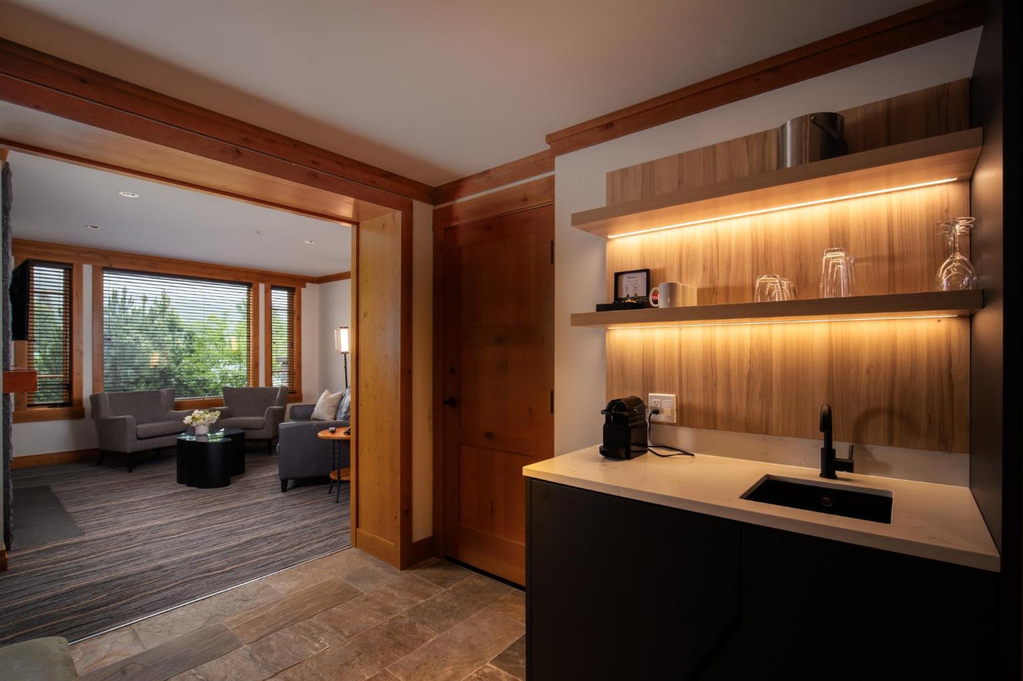 Nita Lake Lodge Whistler Exteriör bild
